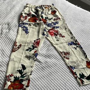NWT Express floral ankle high rise pull-on pants